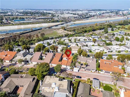 $1,295,000 | 627 Avery Place, Long Beach, CA 90807