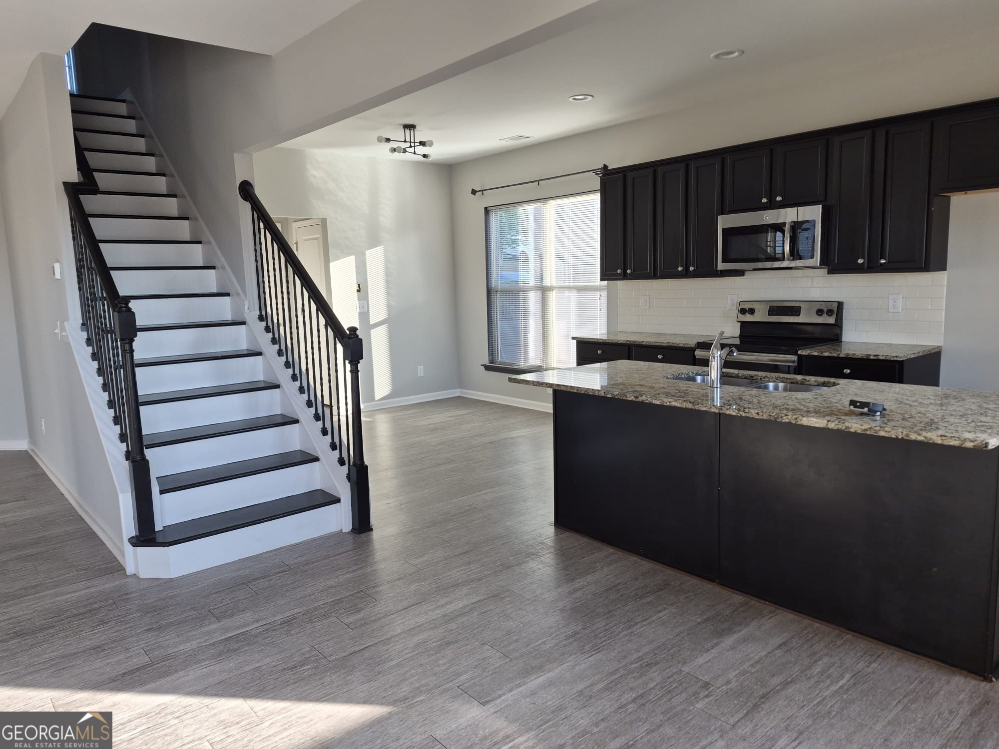 1506 Charcoal Ives Road Lawrenceville, GA 30045 - Photo 10 of 37