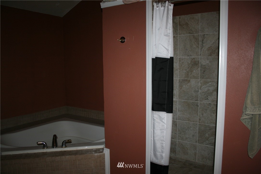 871 Si Town Road Castle Rock, WA 98611 - Photo 7 of 16 Gallery Image 7