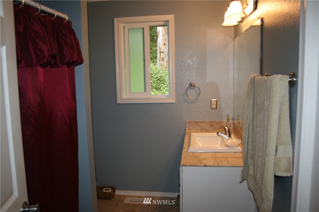 871 Si Town Road Castle Rock, WA 98611 - Photo 10 of 16 Gallery Image 10
