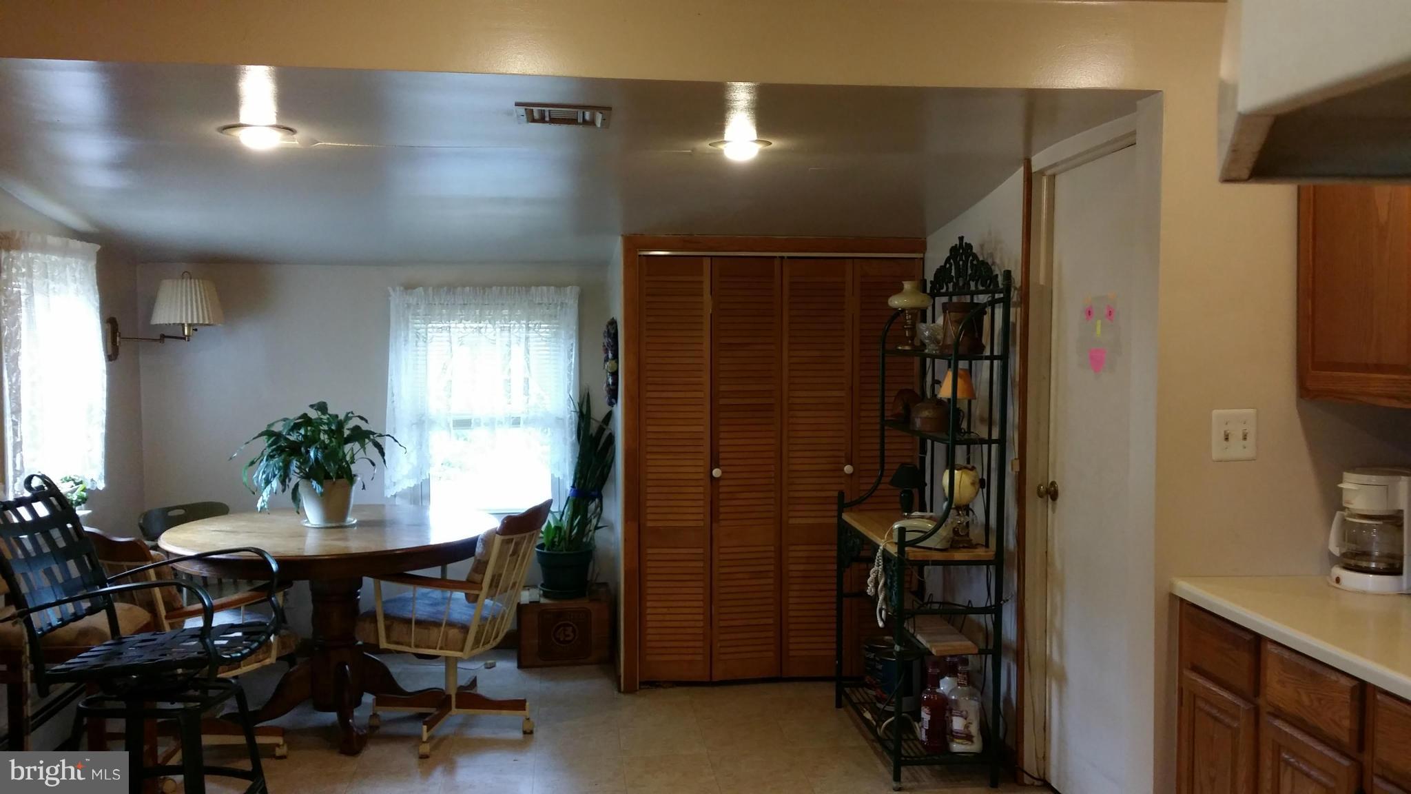 1446 Kent Road Baltimore, MD 21221 - Photo 9 of 12 Interior (General)