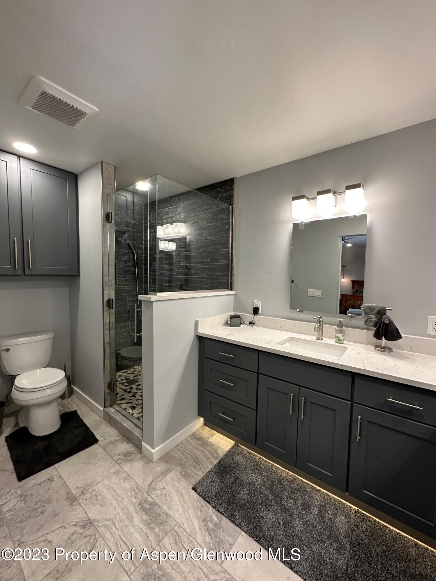 426 Will Avenue Rifle, CO 81650 - Photo 13 of 27 Main Bathroom