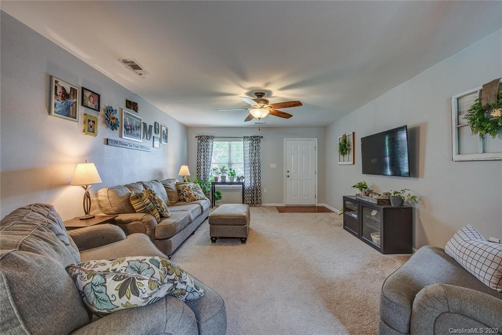 1231 Catawba Run Road Lowell, NC 28098 - Photo 5 of 27 Gallery Image 5