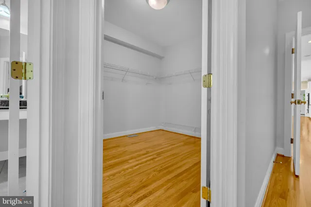 $999,900 | 5257 Ferry Branch Lane, Lothian, MD 20711