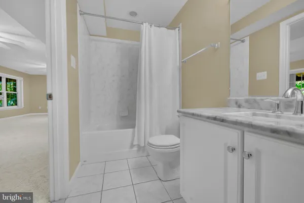 $950,000 | 5257 Ferry Branch Lane, Lothian, MD 20711