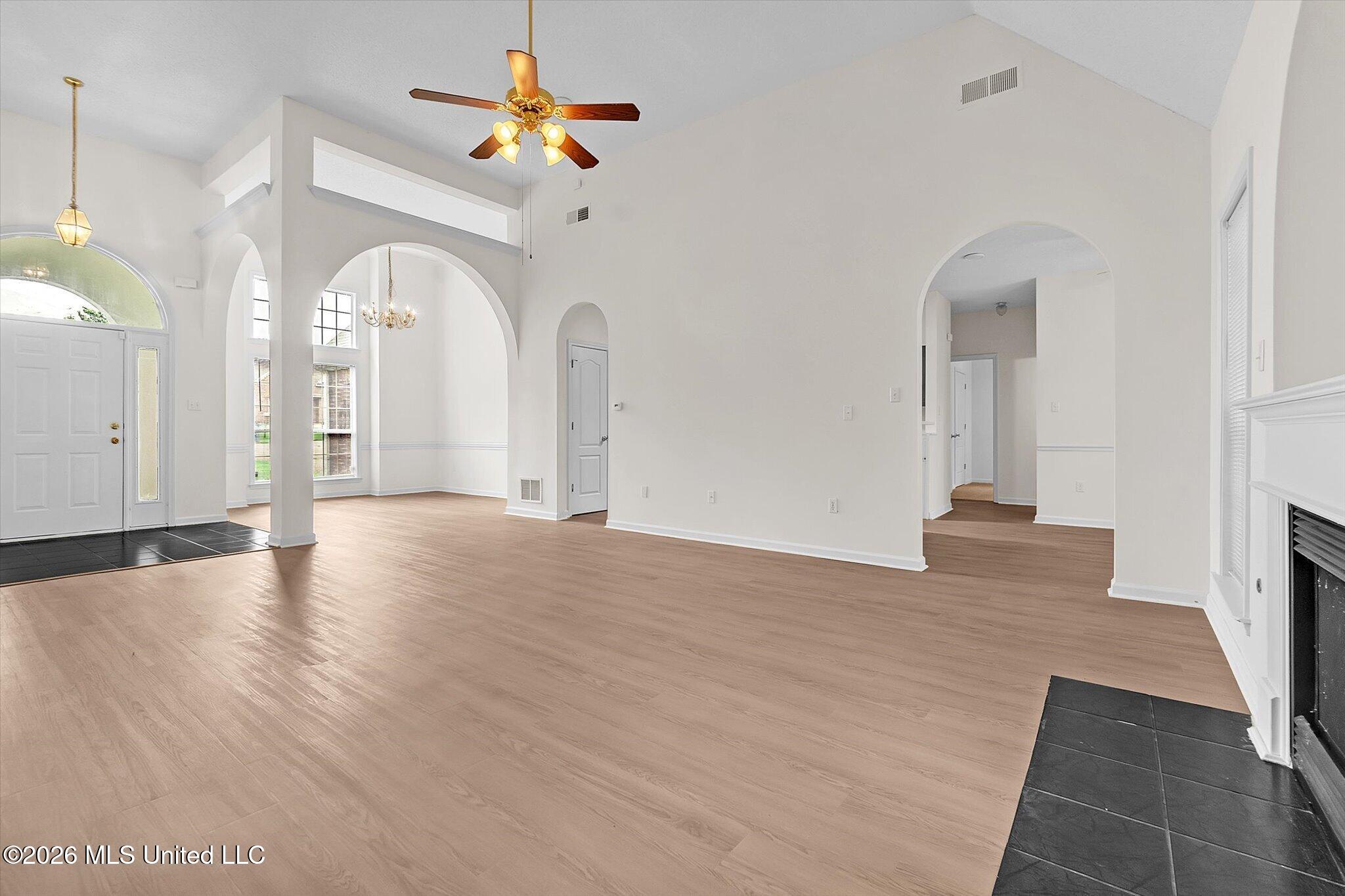 9601 Geneva Loop East Olive Branch, MS 38654 - Photo 6 of 20 07-DSC01999