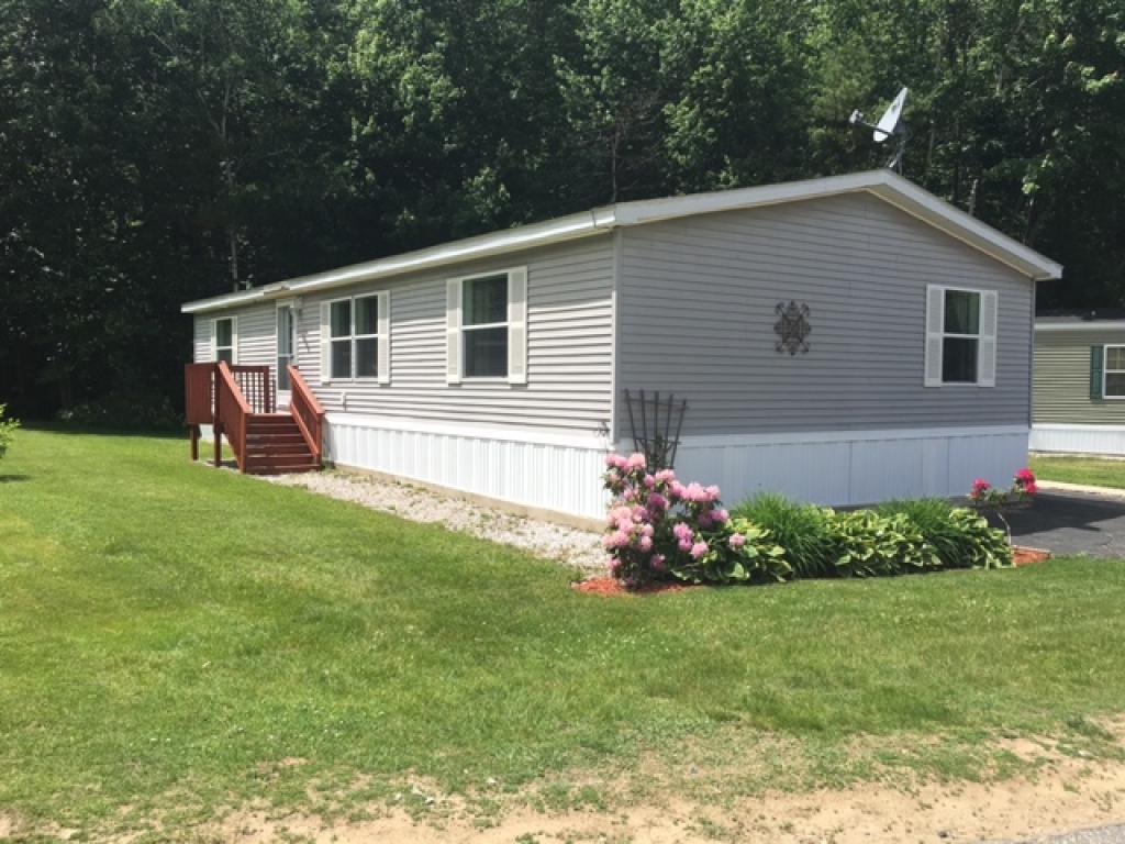 16 Kirkwood Road Hooksett, NH 03106 - Photo 2 of 16