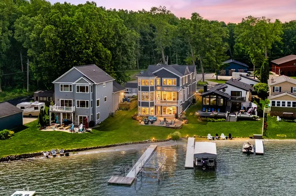$1,799,000 | 1573 South Crooked Lake Drive, Kalamazoo, MI 49009