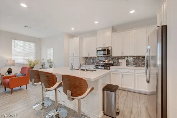 $1,999 | 7320 North Decatur Boulevard, Unit 5, North Las Vegas, NV 89084