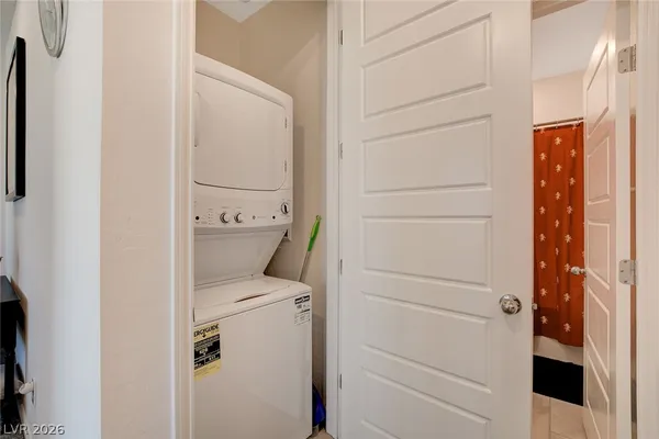 $1,999 | 7320 North Decatur Boulevard, Unit 5, North Las Vegas, NV 89084