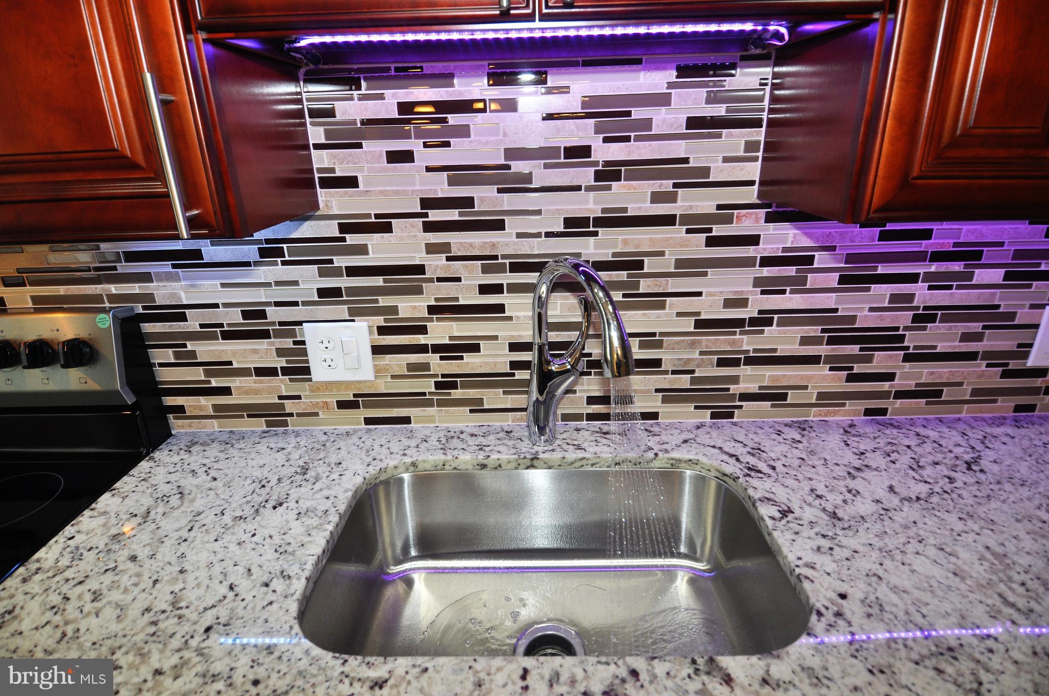 8708 Cimarron Circle Baltimore, MD 21234 - Photo 3 of 26