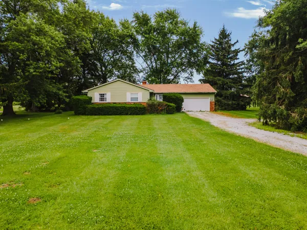 $945,000 | 1900 Winchester Southern Road, Canal Winchester, OH 43110