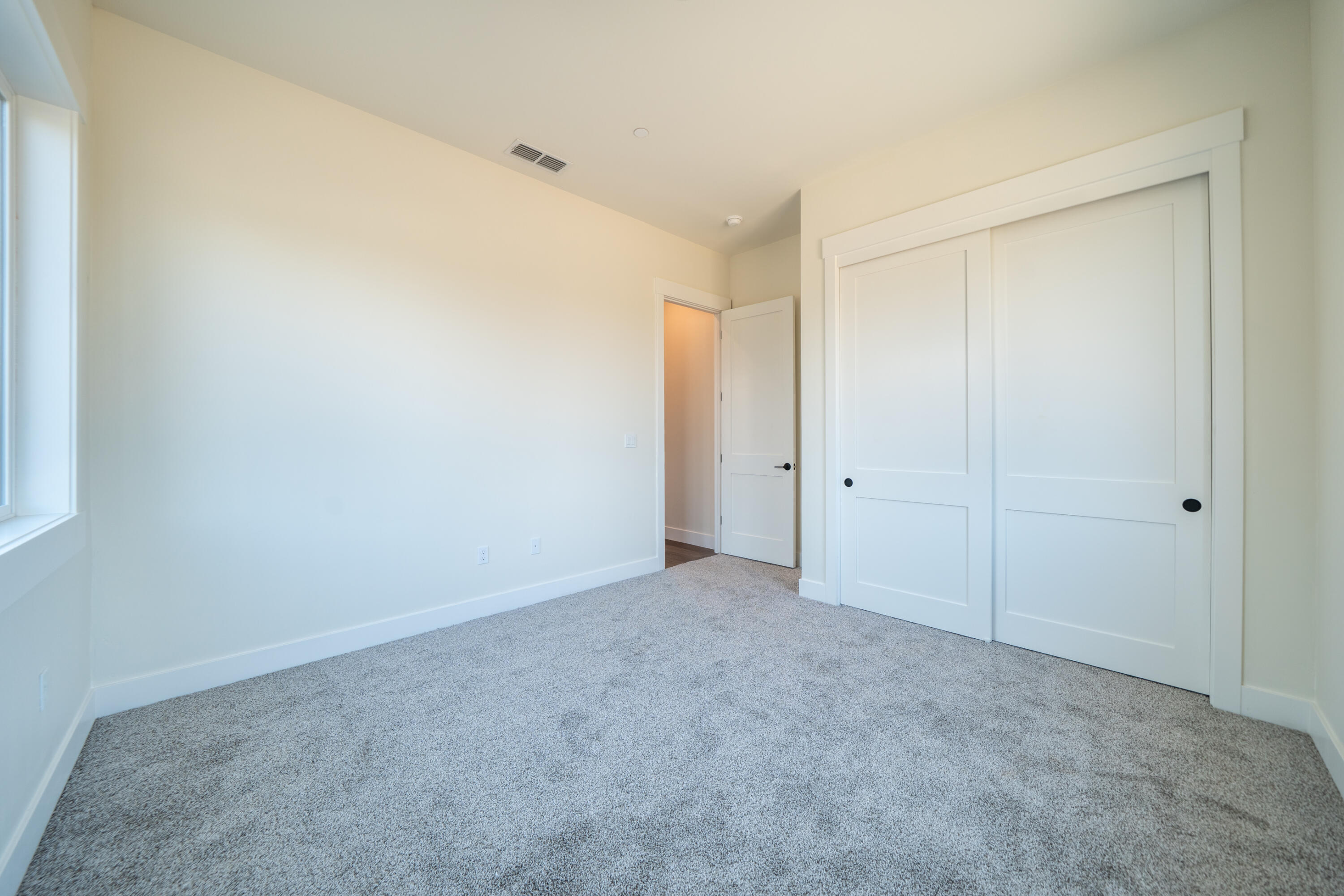 3792 Thomason Trail Redding, CA 96002 - Photo 22 of 42 a view of an empty room
