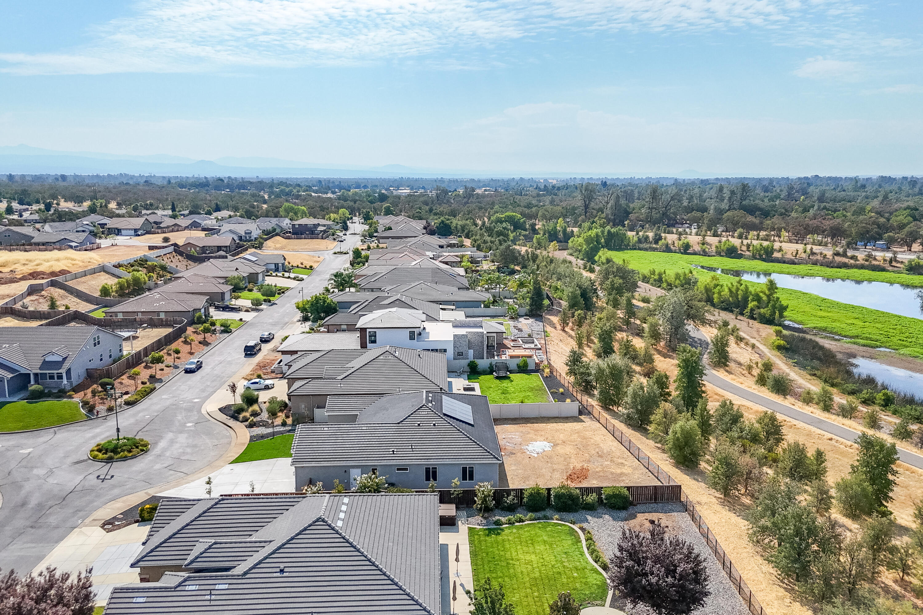 3792 Thomason Trail Redding, CA 96002 - Photo 40 of 42 an aerial view of a city with lots of residential buildings