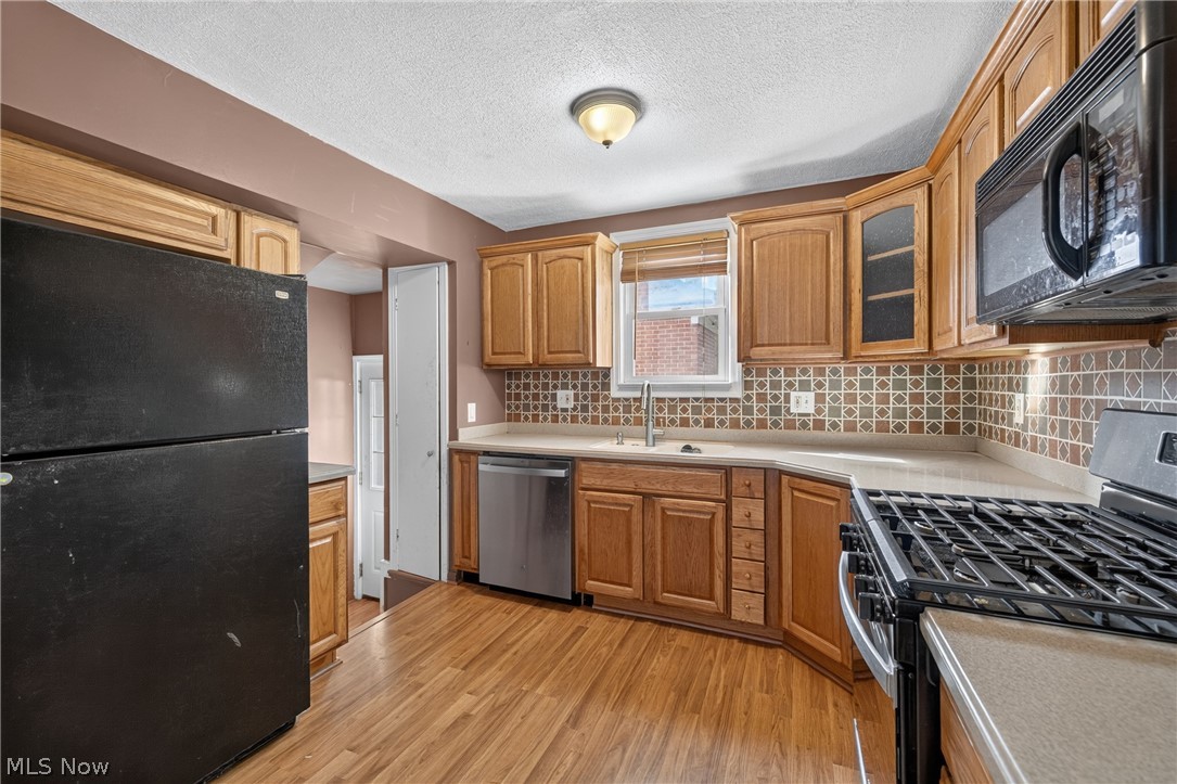 1128 Irene Road Lyndhurst, OH 44124 - Photo 16 of 25 All appliances stay