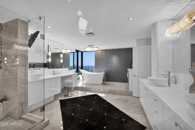 $2,500,000 | 1040 East Osborn Road, Unit 1902, Phoenix, AZ 85014