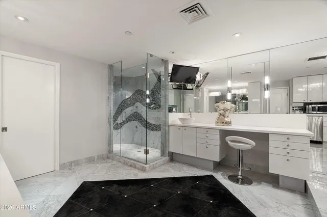 $2,500,000 | 1040 East Osborn Road, Unit 1902, Phoenix, AZ 85014