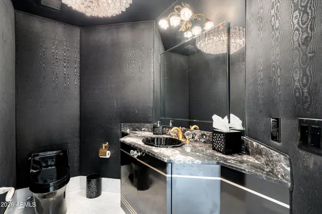 $2,500,000 | 1040 East Osborn Road, Unit 1902, Phoenix, AZ 85014