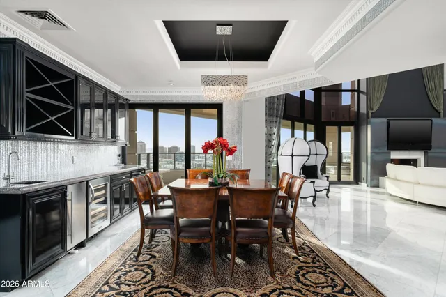 $2,500,000 | 1040 East Osborn Road, Unit 1902, Phoenix, AZ 85014