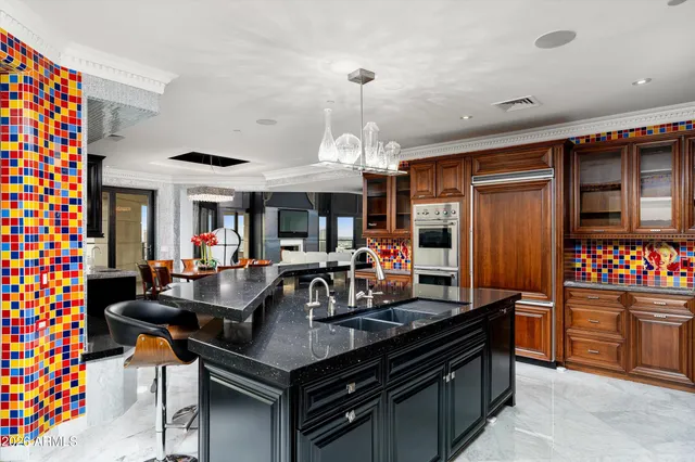 $2,500,000 | 1040 East Osborn Road, Unit 1902, Phoenix, AZ 85014