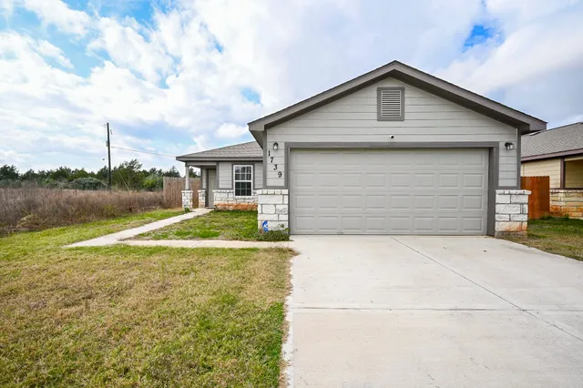 $20,000 | 1739 Cemetery Road, Hempstead, TX 77445