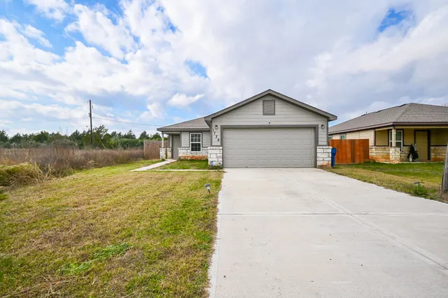 $20,000 | 1739 Cemetery Road, Hempstead, TX 77445