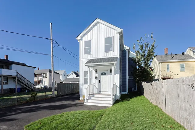 $899,000 | 149 Pearl Street, Malden, MA 02148