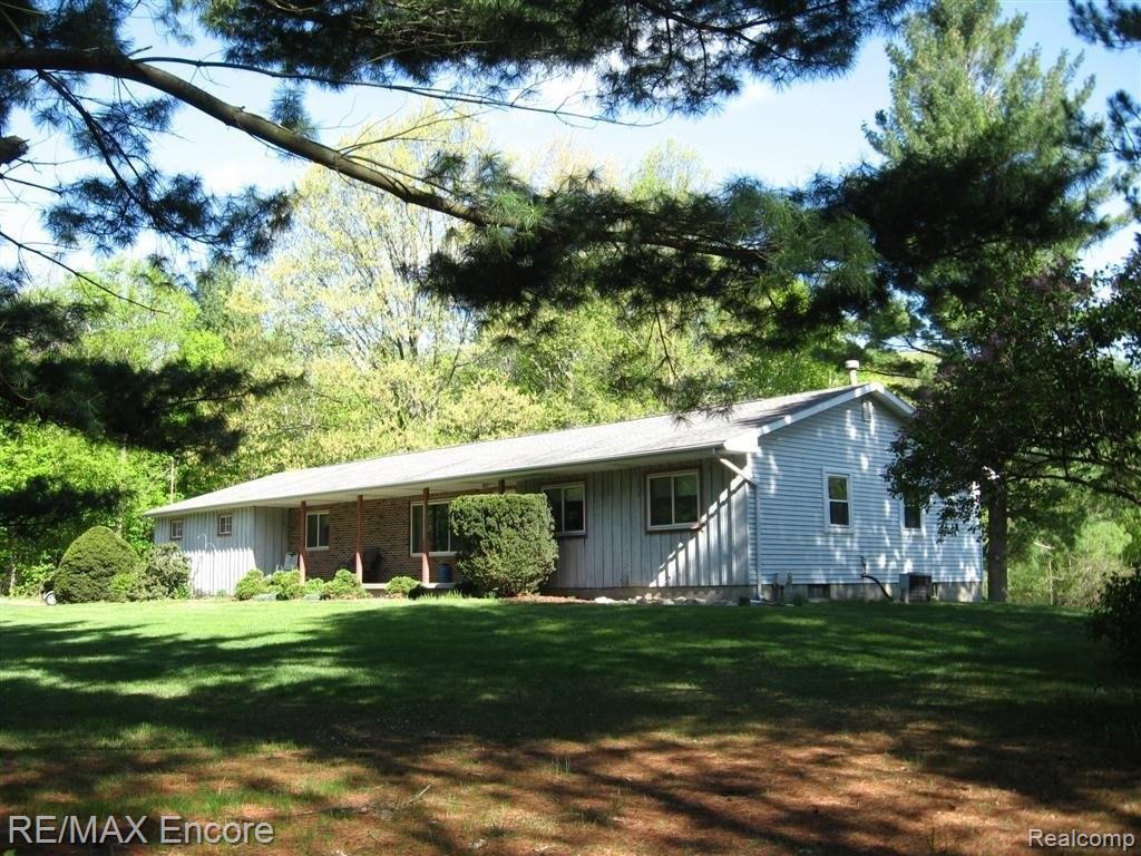 2163 East Farrand Road Clio, MI 48420 - Photo 1 of 5 IMG_2555 (Large).JPG