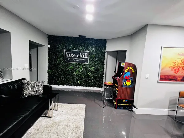 $3,699 | 2990 Northwest 50th Street, Unit WHOLE, Miami, FL 33142