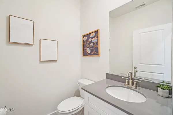 $434,375 | 209 Artist Avenue, Johnson City, TN 37615