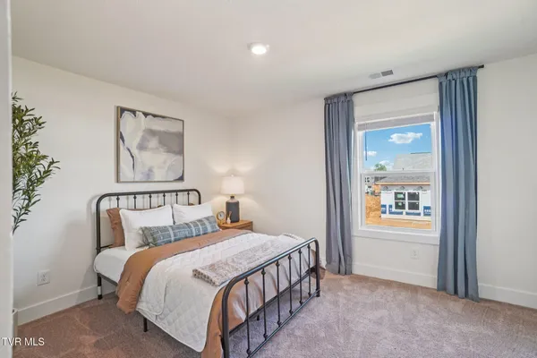 $434,375 | 209 Artist Avenue, Johnson City, TN 37615