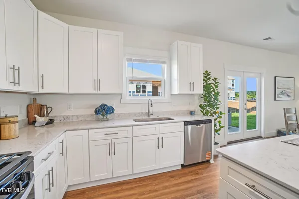 $434,375 | 209 Artist Avenue, Johnson City, TN 37615