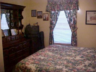 397 Old Log Lick Road Winchester, KY 40391 - Photo 7 of 16 Master bedroom.