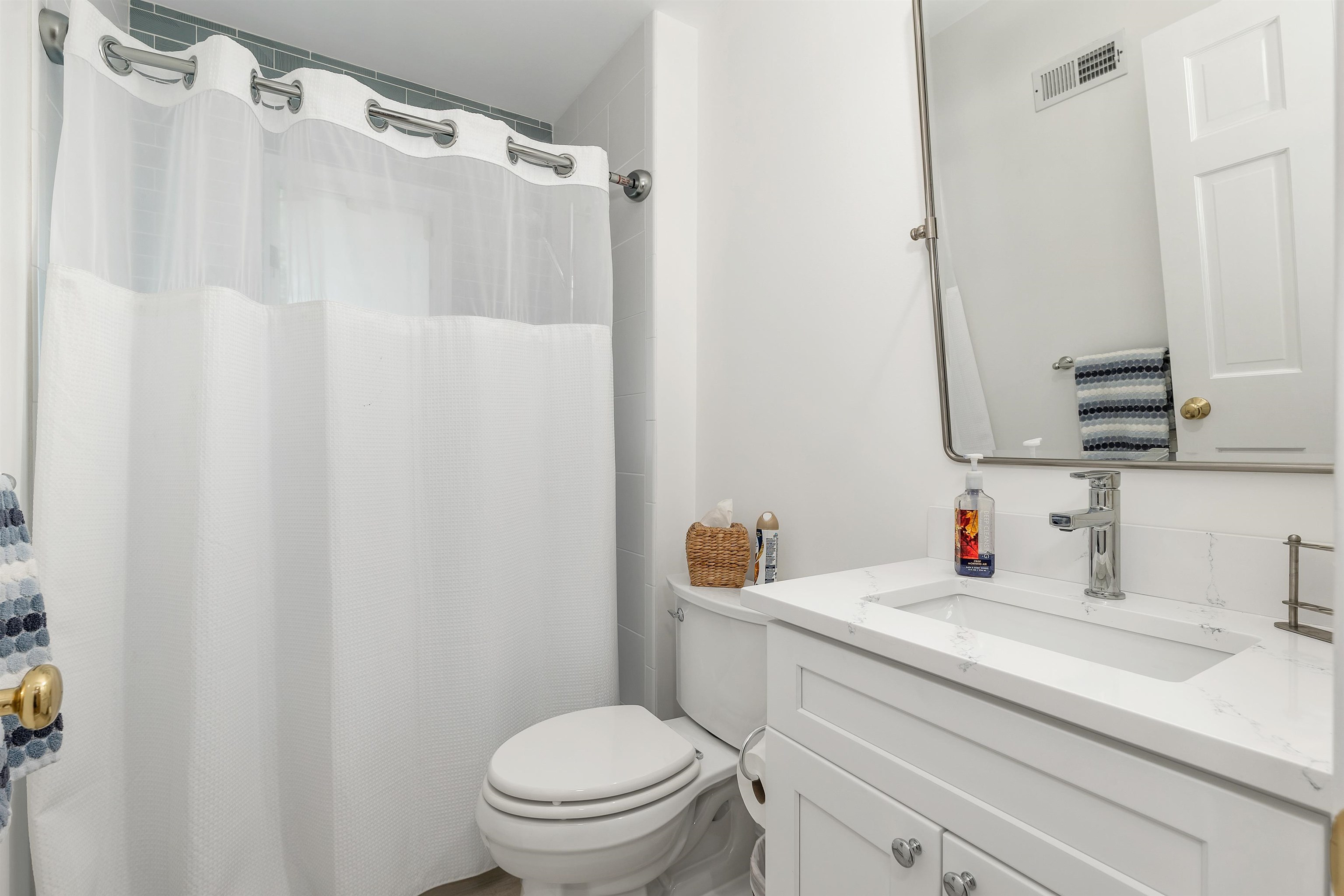 136 Oakwood Road Wolfeboro, NH 03894 - Photo 37 of 38