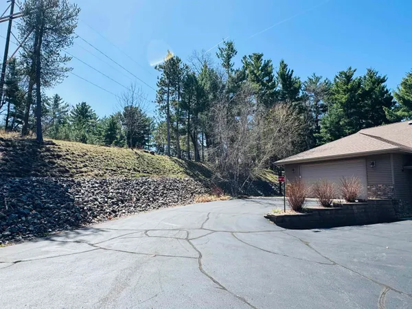 $399,900 | 1711 Archer Lane, Unit 21, Nekoosa, WI 54457