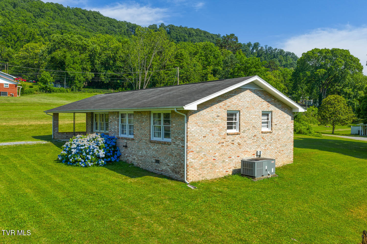 426 South Johnson Road Rogersville, TN 37857 - Photo 30 of 51 426 S Johnson MLSa (2 of 22)
