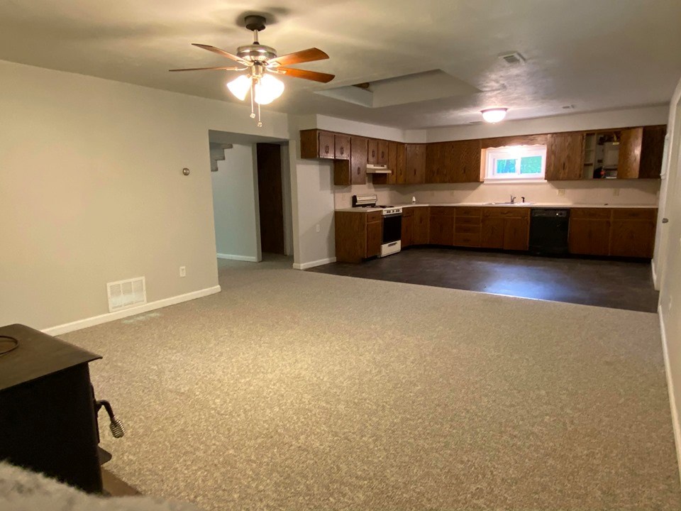 4484 Neilltown Road Pleasantville, PA 16341 - Photo 4 of 26