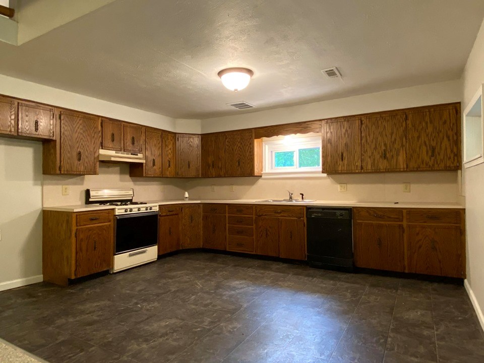 4484 Neilltown Road Pleasantville, PA 16341 - Photo 6 of 26