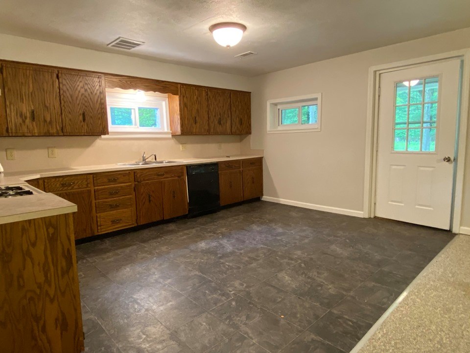 4484 Neilltown Road Pleasantville, PA 16341 - Photo 7 of 26