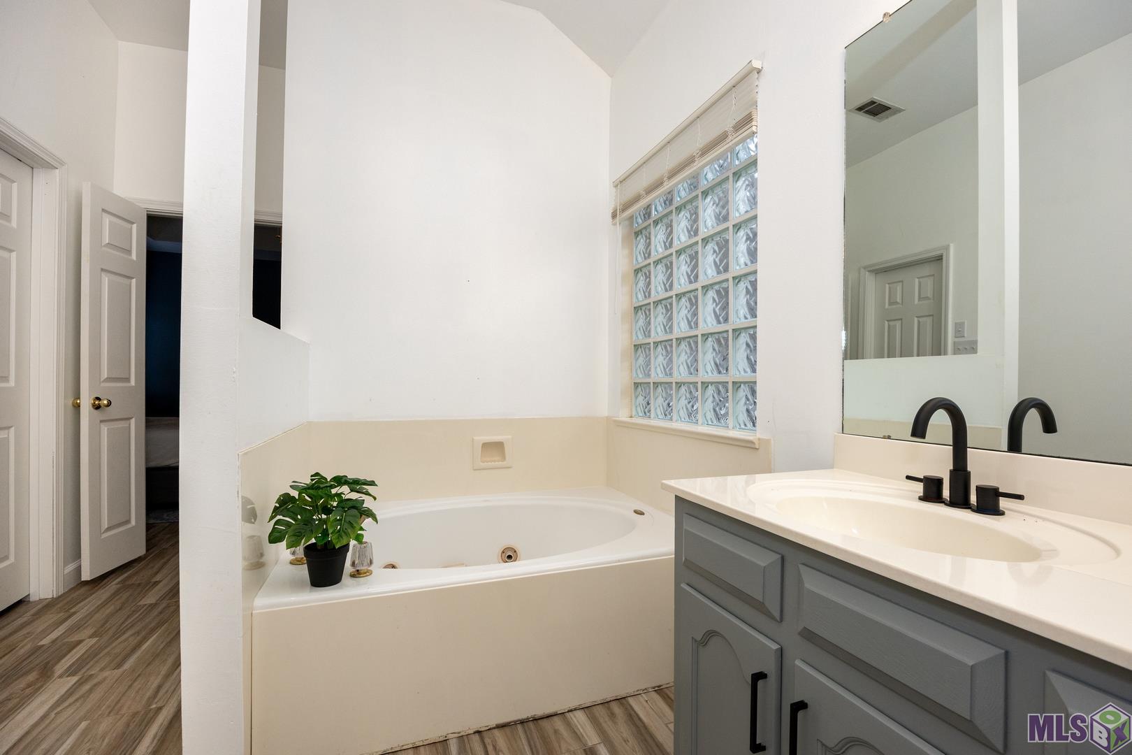 12931 Carrington Pl Avenue Baton Rouge, LA 70817 - Photo 18 of 28