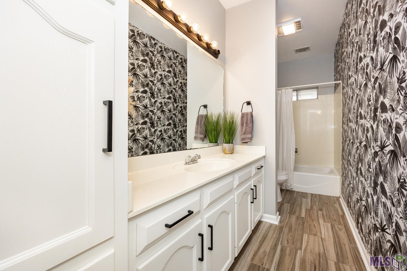 12931 Carrington Pl Avenue Baton Rouge, LA 70817 - Photo 22 of 28