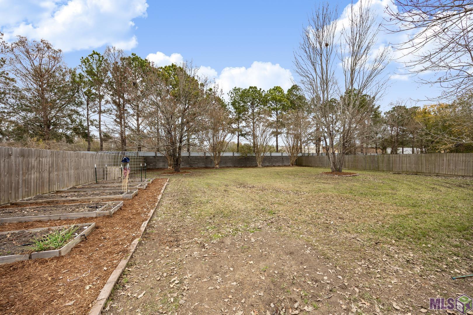 12931 Carrington Pl Avenue Baton Rouge, LA 70817 - Photo 26 of 28