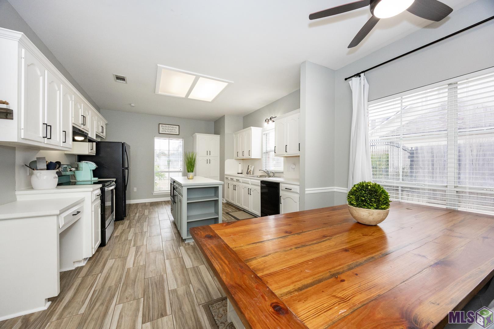 12931 Carrington Pl Avenue Baton Rouge, LA 70817 - Photo 8 of 28