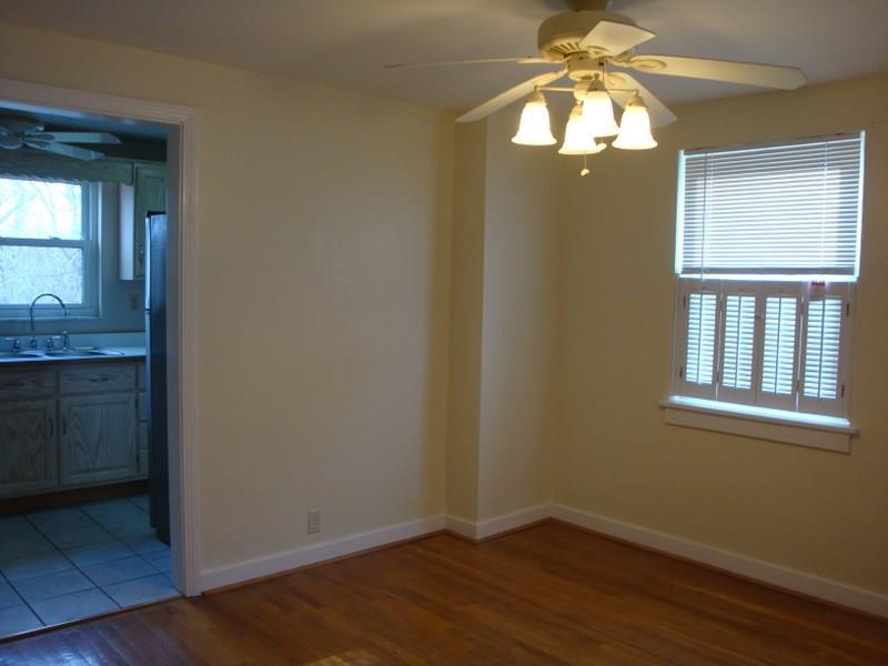 926 Braddock Road Forest Hills, PA 15221 - Photo 5 of 20 DINING ROOM VIEW OF KITCHEN