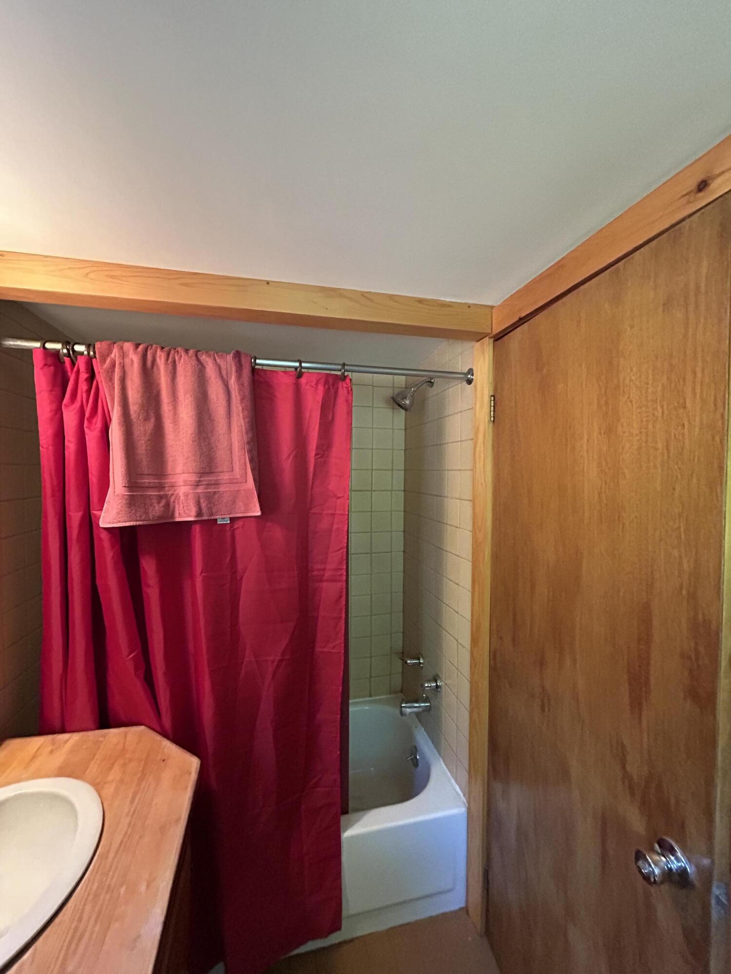 84 Bunker Road Charleston, ME 04422 - Photo 11 of 39 IMG_6305
