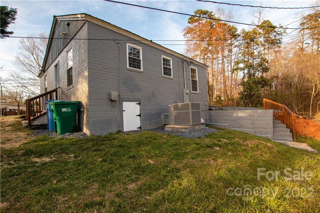 342 Park Road Albemarle, NC 28001 - Photo 9 of 39