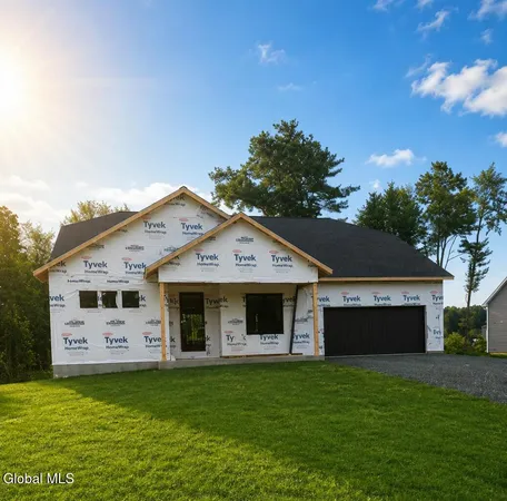 $894,900 | 5 Angeles Avenue, Wilton, NY 12866