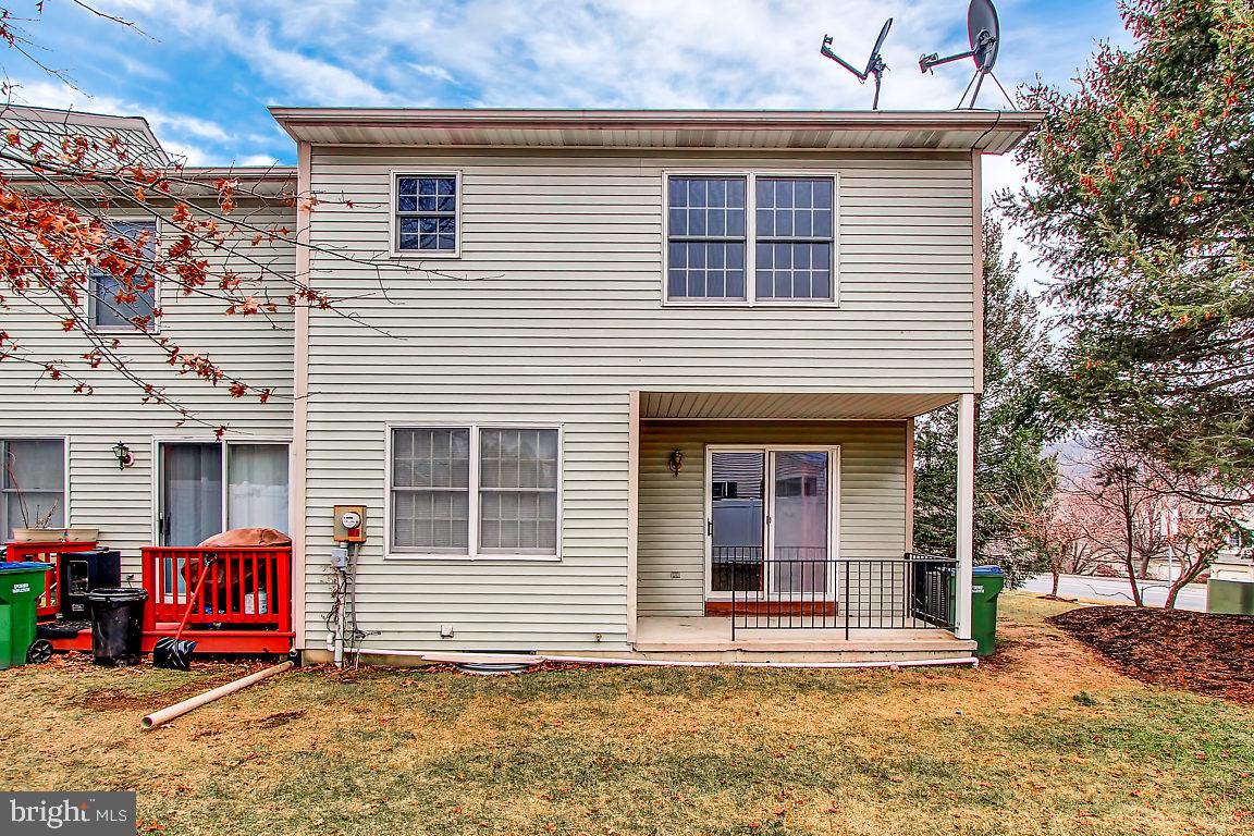 1953 Deer Path Road Harrisburg, PA 17110 - Photo 22 of 25 Patio