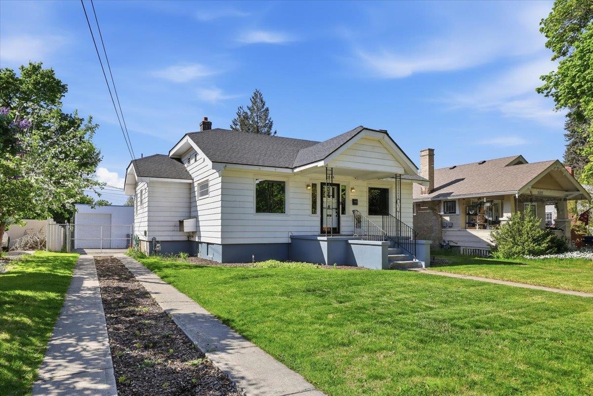 3119 West Alice Avenue Spokane, WA 99205 - Photo 2 of 25