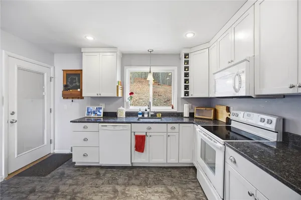 $680,000 | 16353 West Lake Road, Pulteney, NY 14418